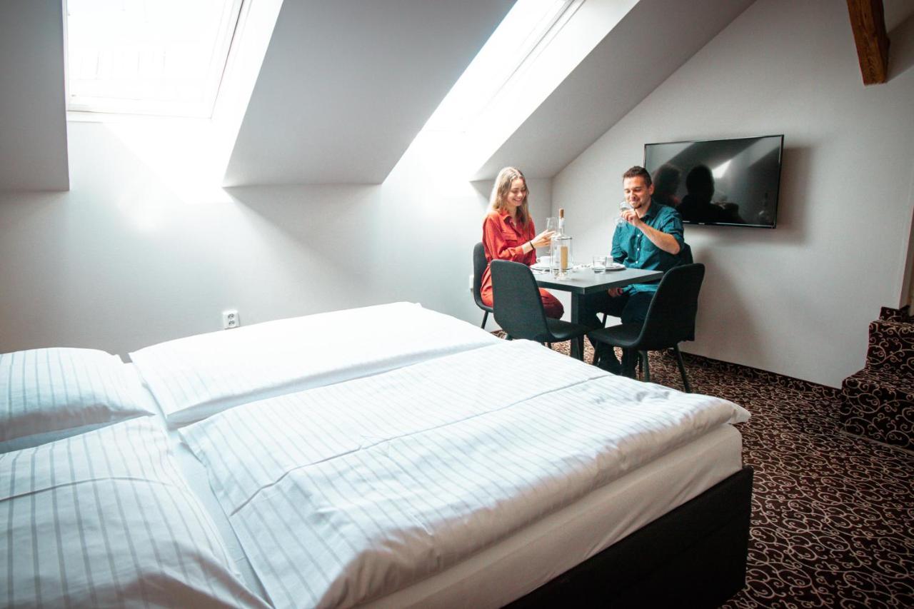 Hotel Brixen Praga Esterno foto