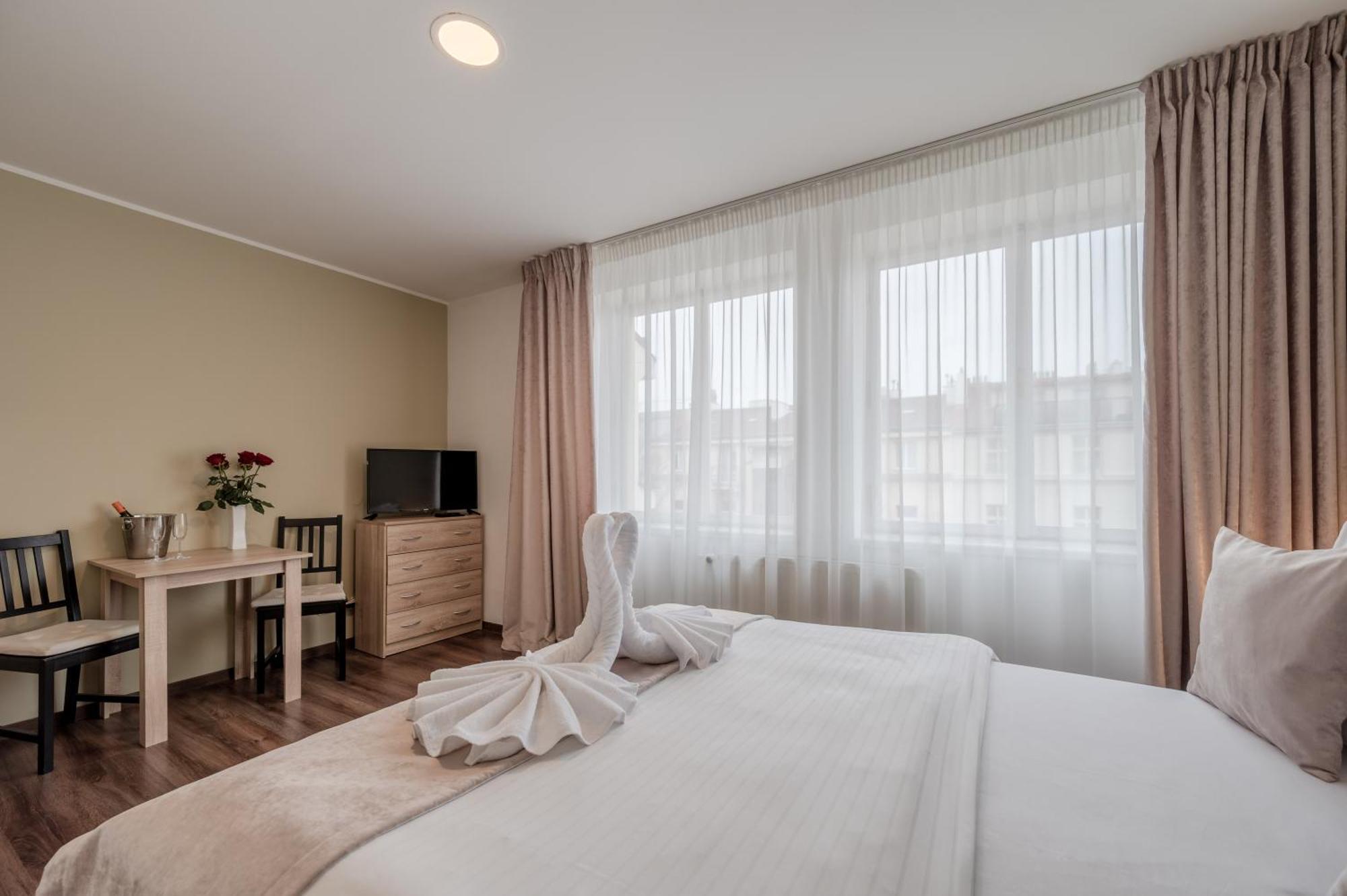Hotel Brixen Praga Esterno foto